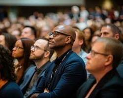9 High-Converting Affiliate Products That Actually Make Money 7 give me an image for this Audience Acknowledgment