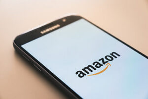 amazon-logo-on-a-mobile